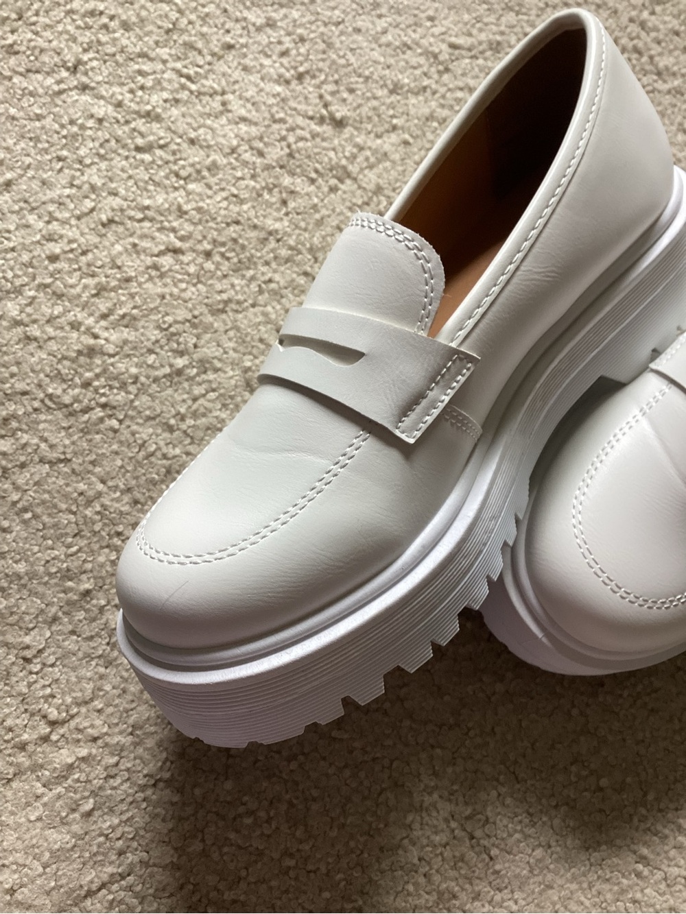 Qupid White Penny Loafer Chunky Platform Shoes Size 8 - Picture 9 of 10